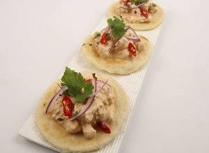 Foto resep Pita Bread Chicken Sriracha