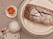 Una foto di plumcake cacao