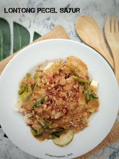 Foto resep Lontong Pecel Sayur