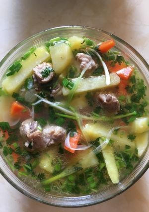 Hình của món Canh củ nấu xương miền bắc.