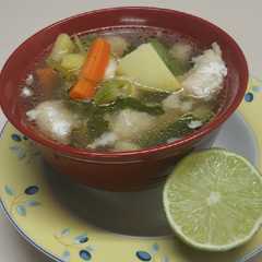 Foto principal de Caldo de pescado y Camarón