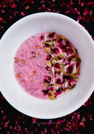 A picture of Rose Flavour Basundi.