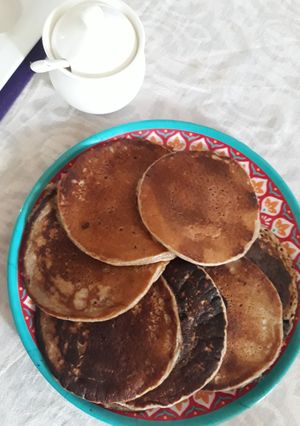 Una foto de Hot cakes de avena y banana