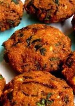 A picture of Masala Vada.