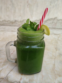 A picture of Green mojito.