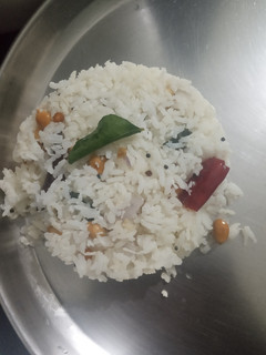 தேங்காய் சாதம்(Thengai satham recipe in tamil) செய்முறை முக்கிய புகைப்படம்