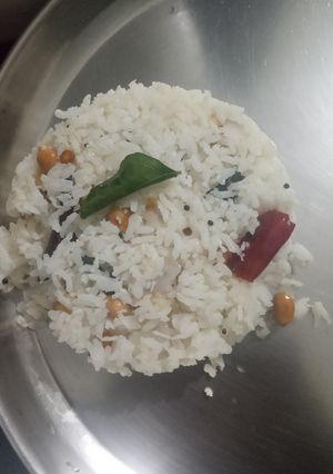 தேங்காய் சாதம்(Thengai satham recipe in tamil) செய்முறை முக்கிய புகைப்படம்