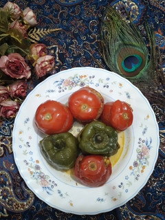 عکسی از دستور دلمه گوجه و فلفل دلمه