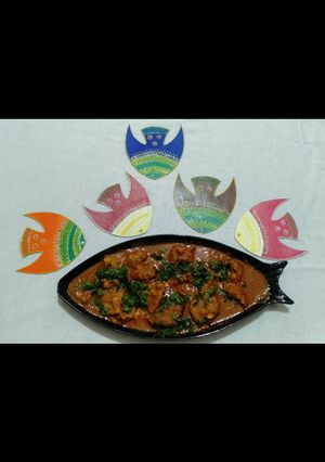 ढाबा स्टाईल चिकन (Dhaba Style Chicken Recipe In Marathi) रेसिपी चे मुख्य फोटो 