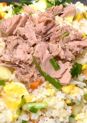 Hình của món Cơm Chiên Cá Ngừ.