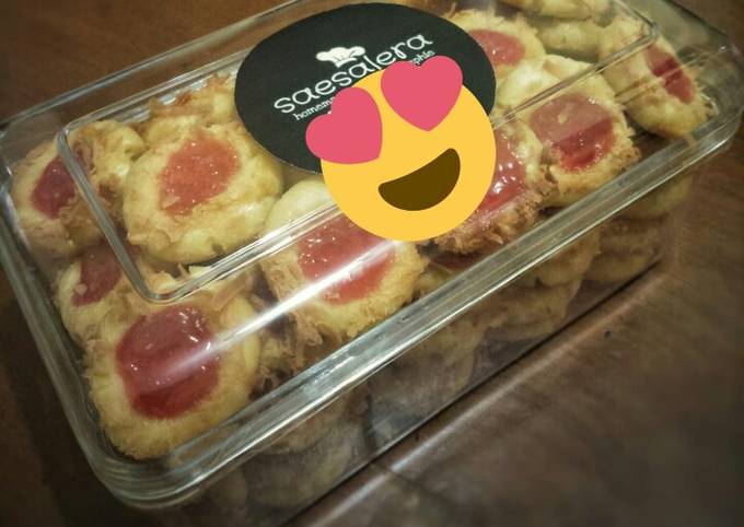 Strawberry Cheese Thumbprint Cookies