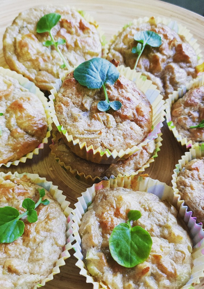Una foto de Muffins de puerro y avena
