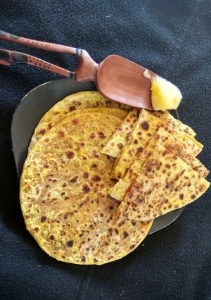 A picture of Puranpoli.
