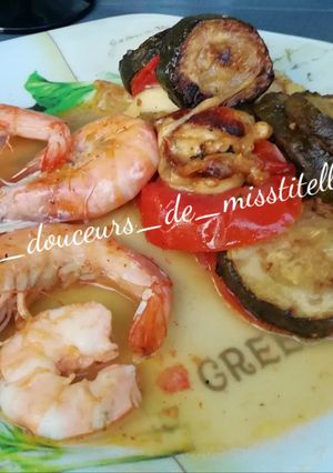 Une photo de Scampis, tomates mozzarella et courgettes