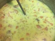 A picture of peas and ham soup