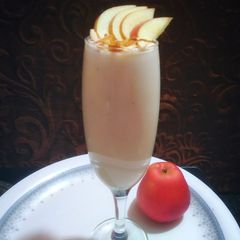 A picture of Apple and Almond smoothie.