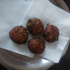 A picture of Mix sprout vada.
