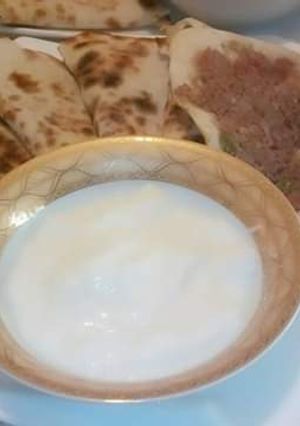 A picture of Lahm Bi Ajeen (Lebanese Meat Pies).