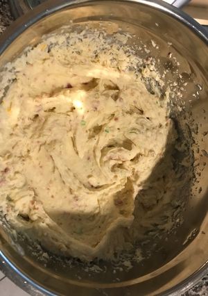 A picture of Loaded Cheddar Mashed Potatoes That Will Make You Shout, "Freak Yes!".