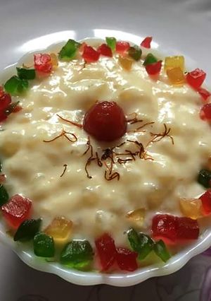 A picture of Kesariya sabudana kheer.