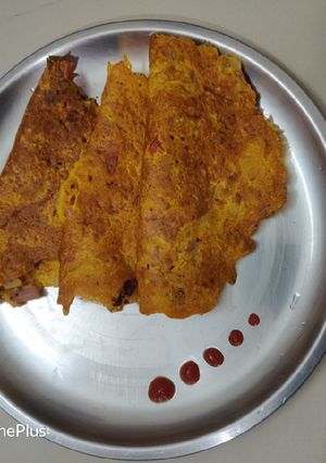 A picture of Besan ka chilla.