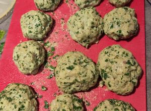Une photo de Boulettes de volaille aux cerfeuil et citron