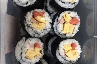 Cara Gampang Menyiapkan Sushi homemade Anti Gagal