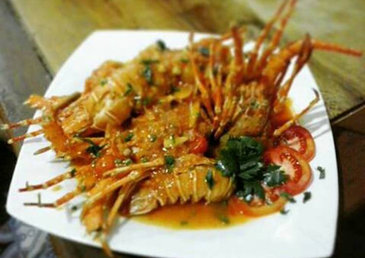 Langkah Mudah untuk meracik Lobster saus Asam Manis yang praktis