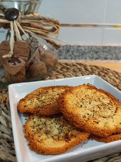 Una foto de Chips de queso parmesano 🍪🧀