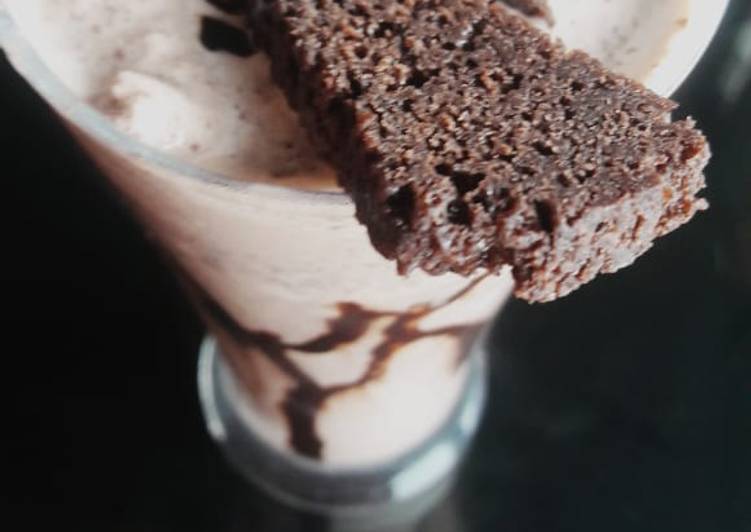 How to Prepare Super Quick Homemade Brownie shake