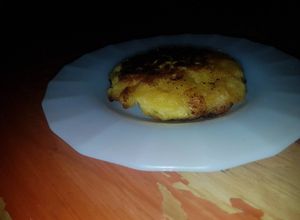 Una foto de Patacones rellenos de plátano maduro😋
