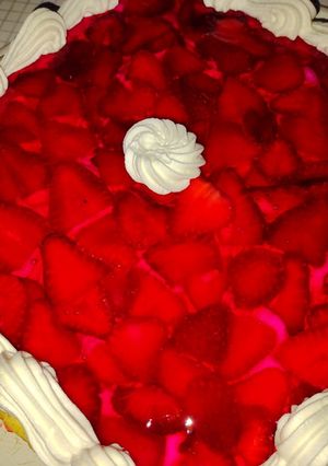 Una foto de Tarta de frutilla XXL