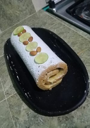 Una foto de Jelly roll de crema de limón