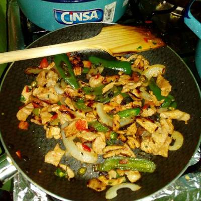 (10) Bistec de cerdo a la mexicana Receta de Leo Moguel- CookpadCompartir un CooksnapCompartir-image