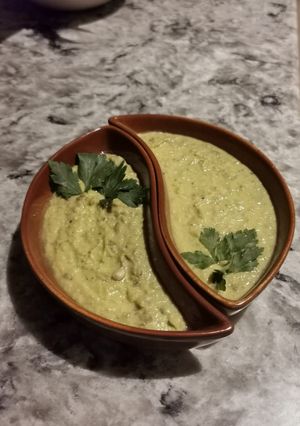 A picture of Avocado Hummus.
