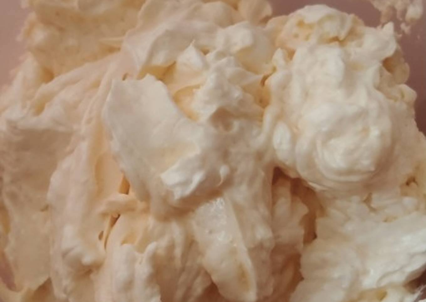 Buttercream jadul untuk olesan roti dan donat