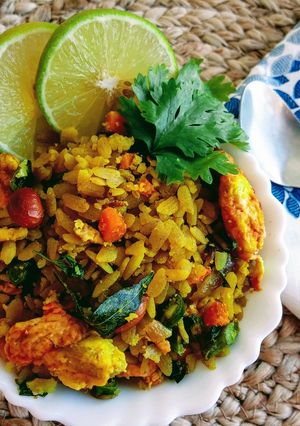 A picture of Egg poha.