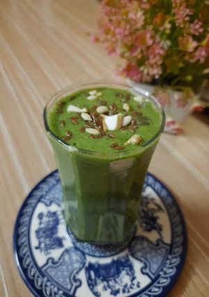 A picture of Healthy green smoothie.