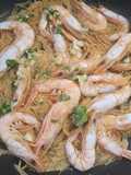Fideos de cabello de ángel con gambas blancas y solo tres ingredientes