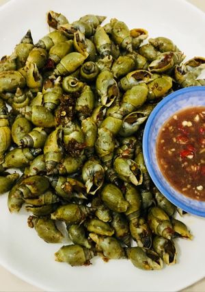 Hình của món Ốc cao rang muối tôm.