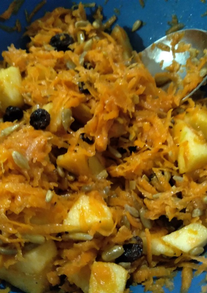 Una foto de Ensalada de zanahoria rica rica🥗