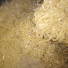 A picture of Indomie noodles 🍜.