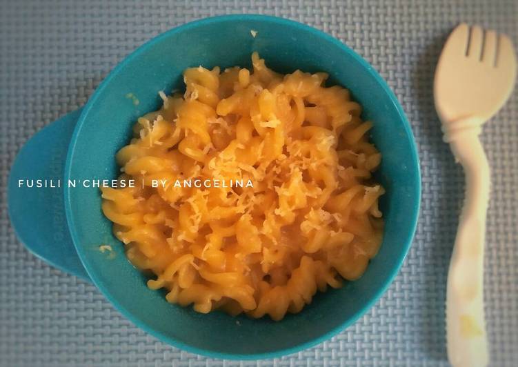 Langkah Mudah untuk Menyiapkan Fusili n&#39; Cheese (MPASi 16m+) yang Lezat