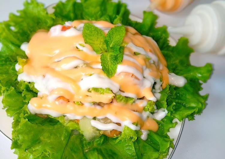 Cara Mudah Membuat Salad Sayur with Chicken Saussage Lezat