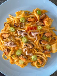 Tenger gyümölcsei makaróni recept fotója
