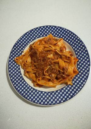 Foto principal de Nidos de pasta al huevo en salsa bolognesa (Olla Gm g)