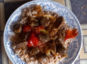 1528. Pulykazúza pörkölt lecsósan gerslivel ! recept fotója