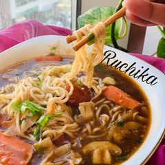 A picture of Thukpa.