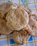 Scones salados con jamón crudo