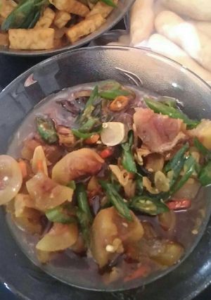 Foto resep Oseng Kikil Lombok Ijo